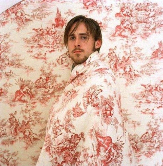 ryangoslingenveloppedansunrideau 1